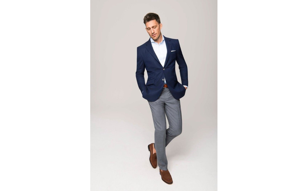 outfit abu abu pria

