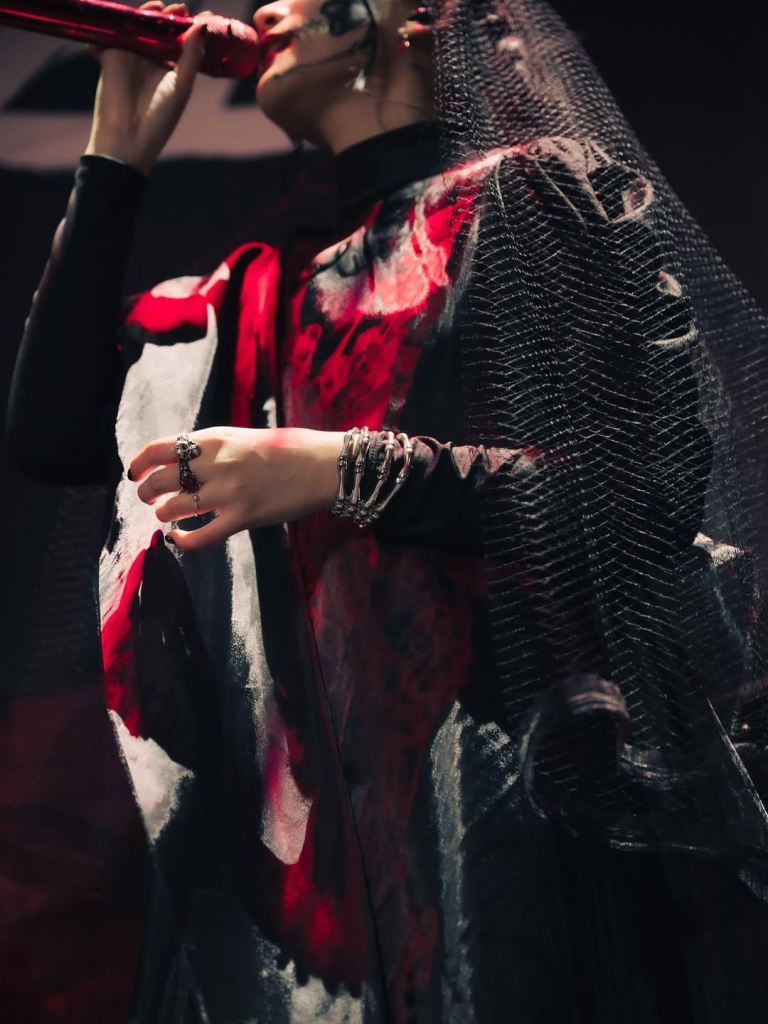 isyana sarasvati