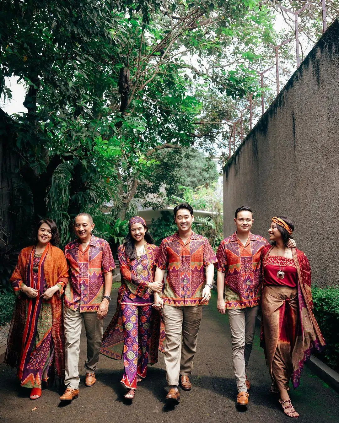 Baju Lebaran Selebriti Indonesia