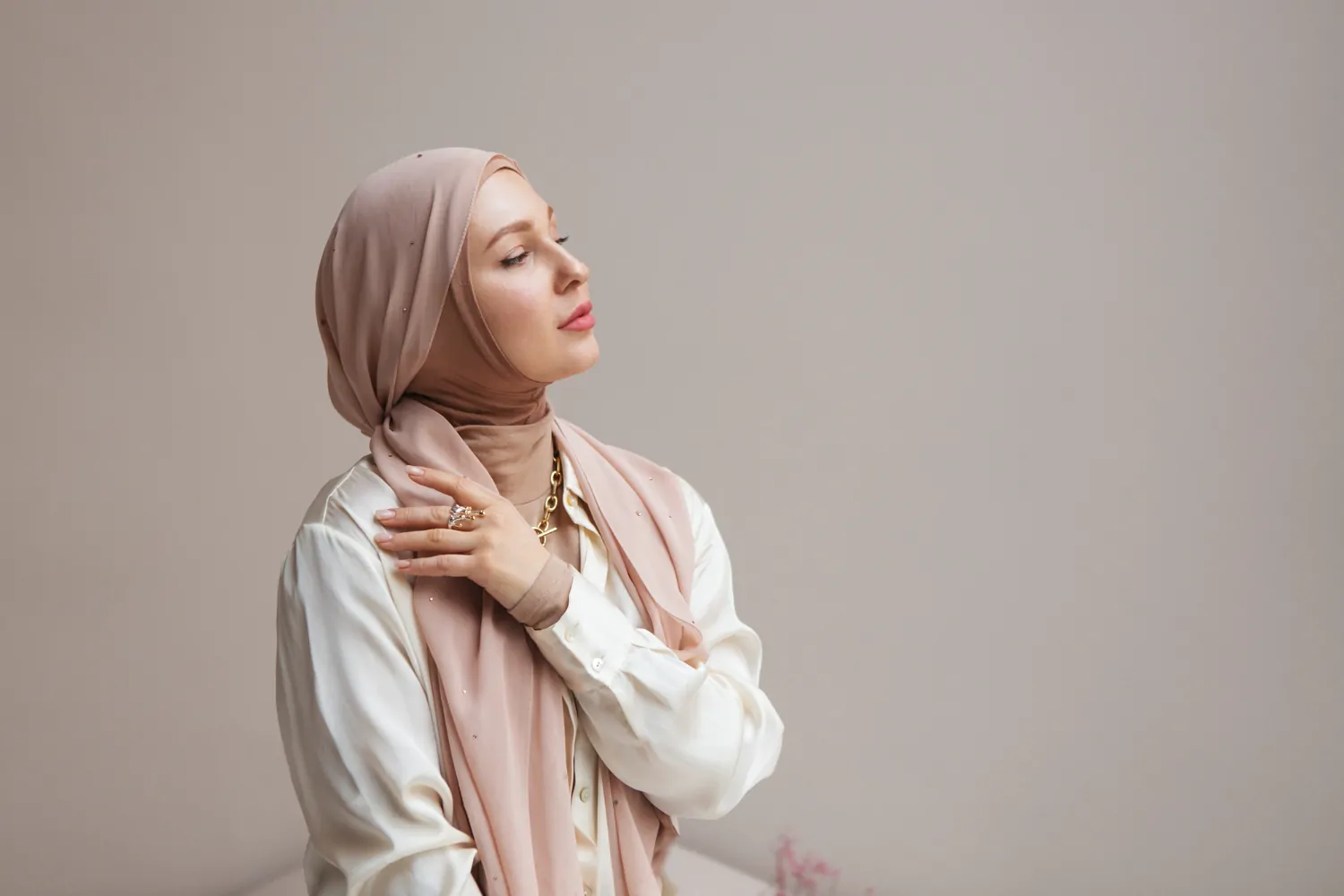 perhiasan fashion hijab