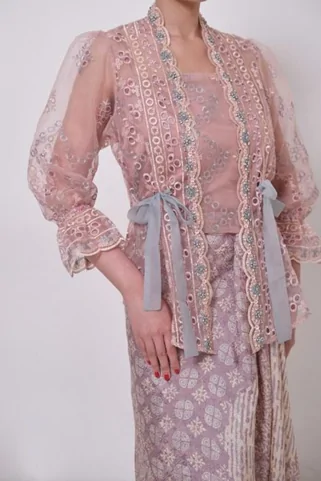 kebaya modern