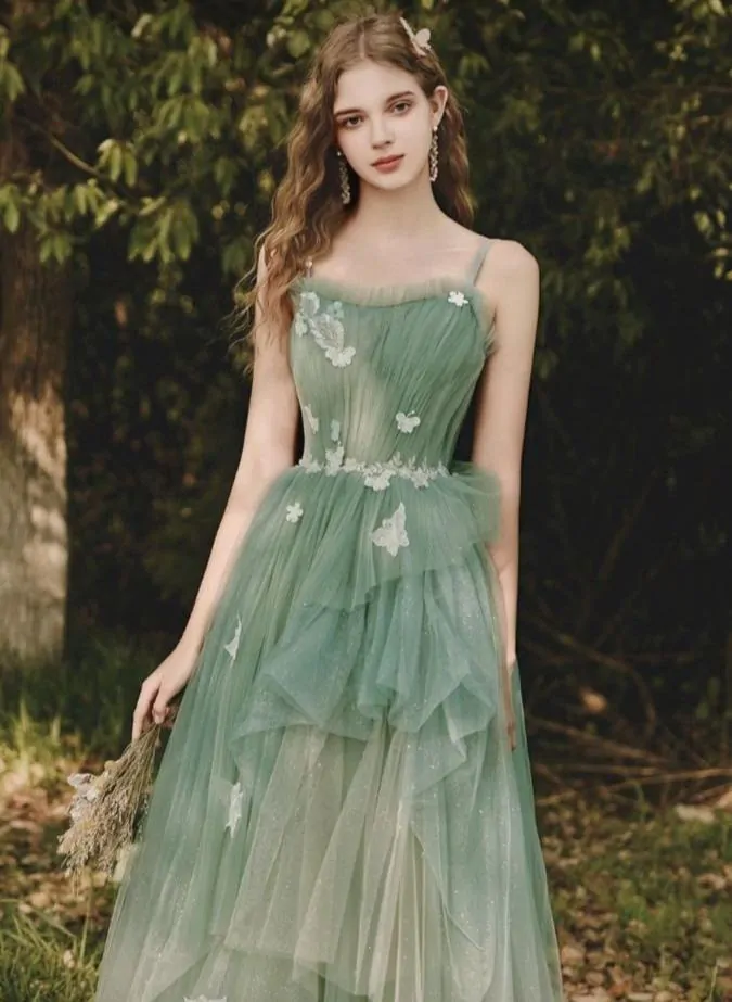 inspirasi gaun hijau pastel