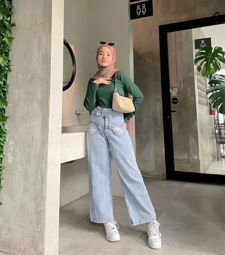 baju hijau botol cocok dengan hijab warna apa