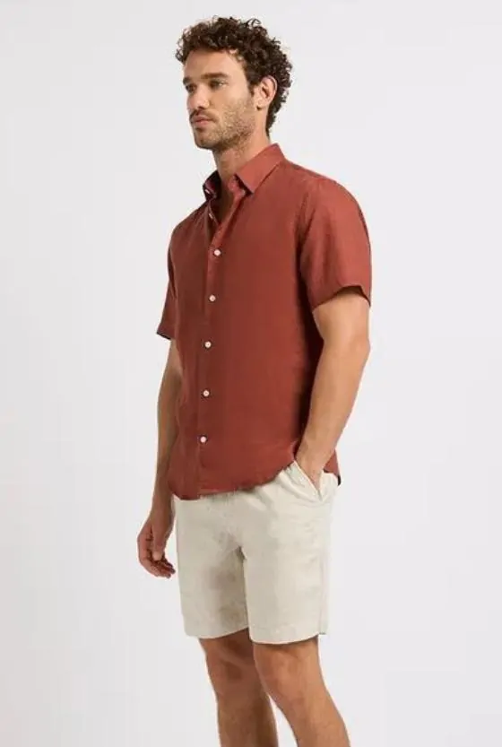 outfit liburan pria