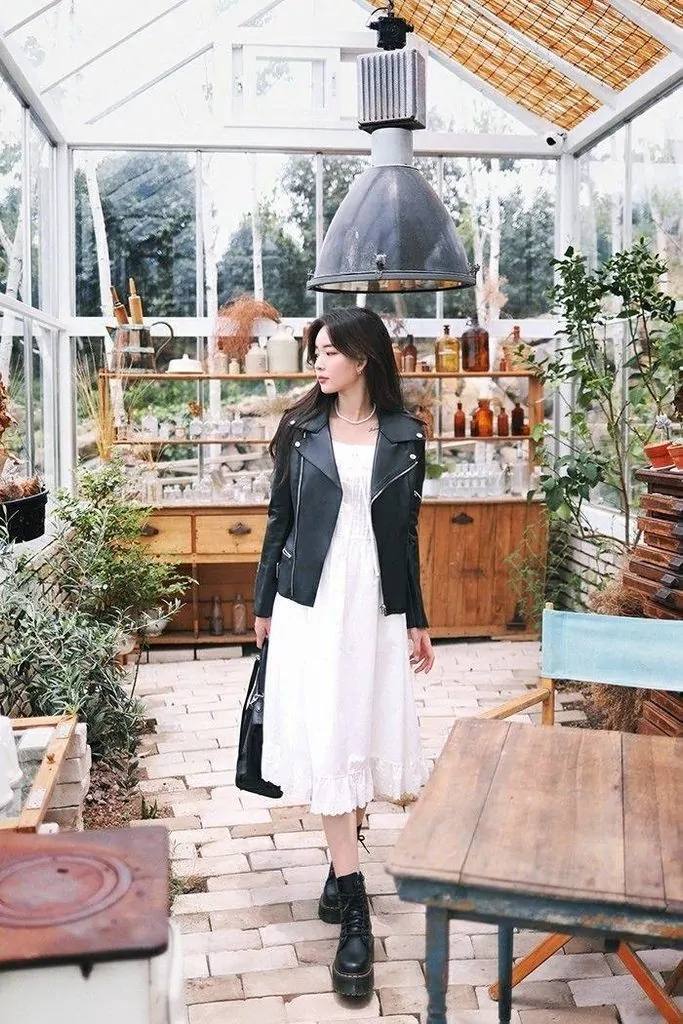 outfit monokrom